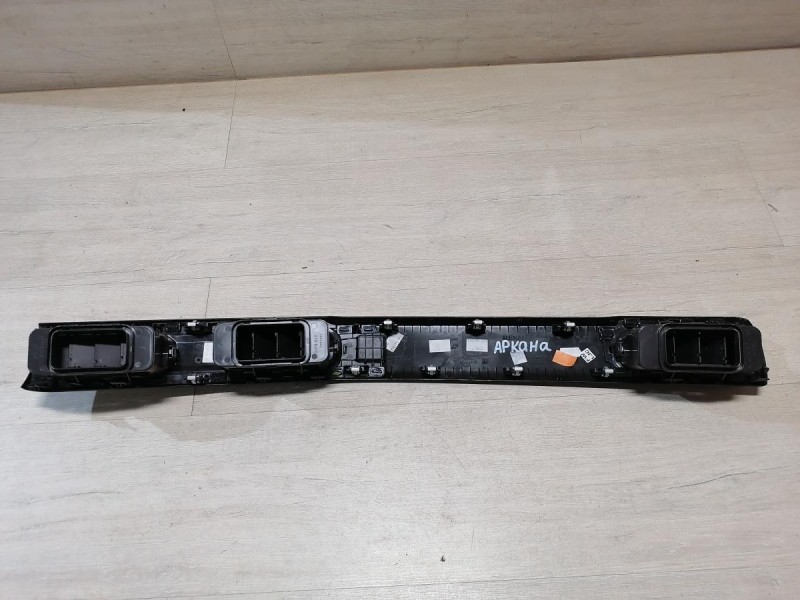 Arkana дефлектор торпедо центральный боковой правый накладка