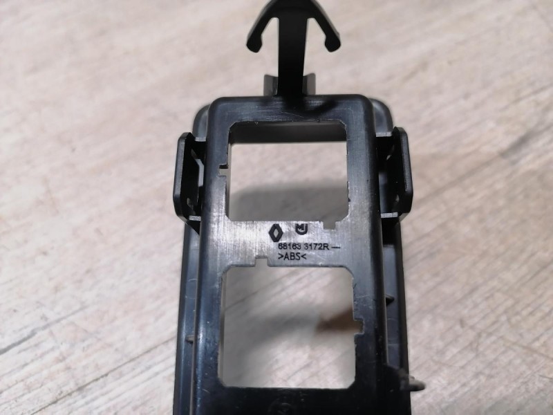 Arkana накладка торпедо под блок кнопок