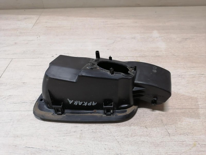 Arkana лючок бензобака