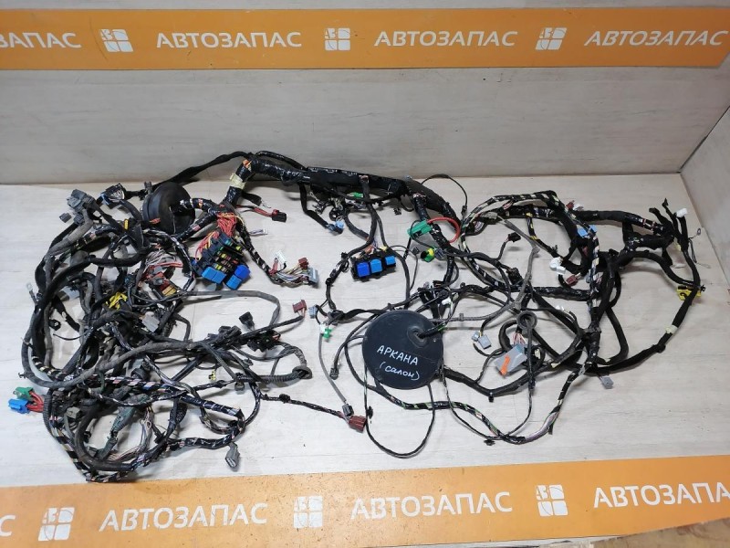 Arkana проводка салона 1,3 вариатор климат полн привод деф