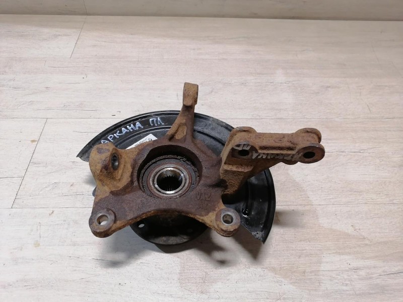 Arkana кулак передний левый