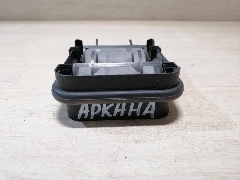 Arkana решетка вентиляции багажника