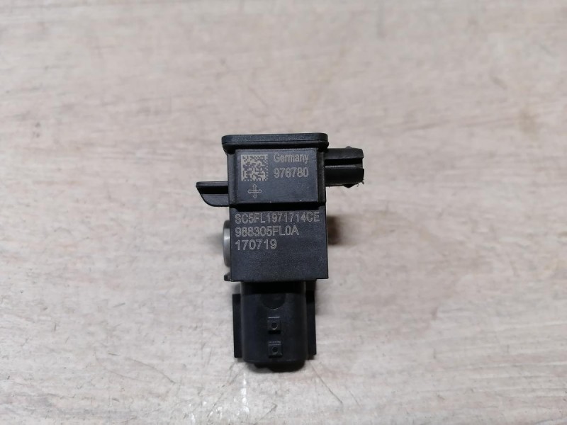 Arkana датчик удара передний