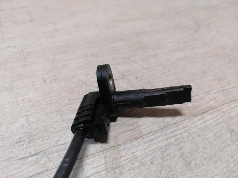 Arkana датчик абс передний правый