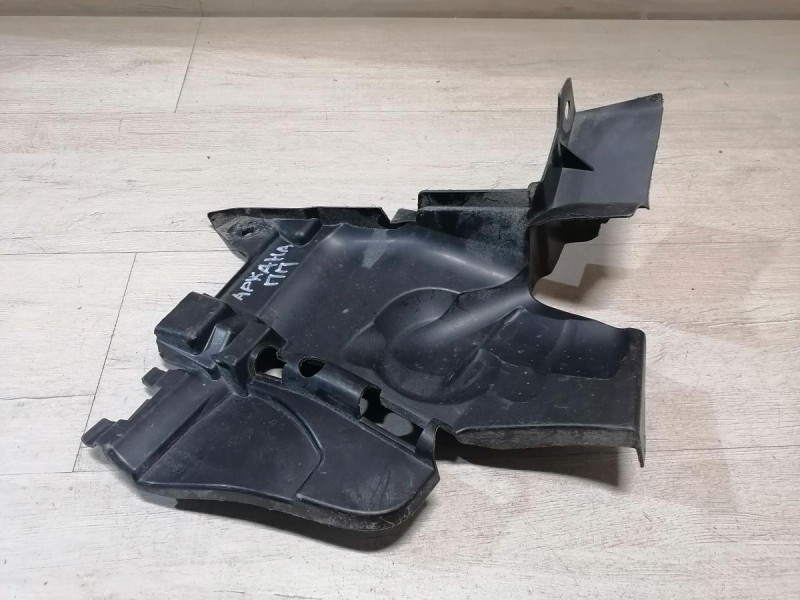 Arkana пыльник двигателя правый