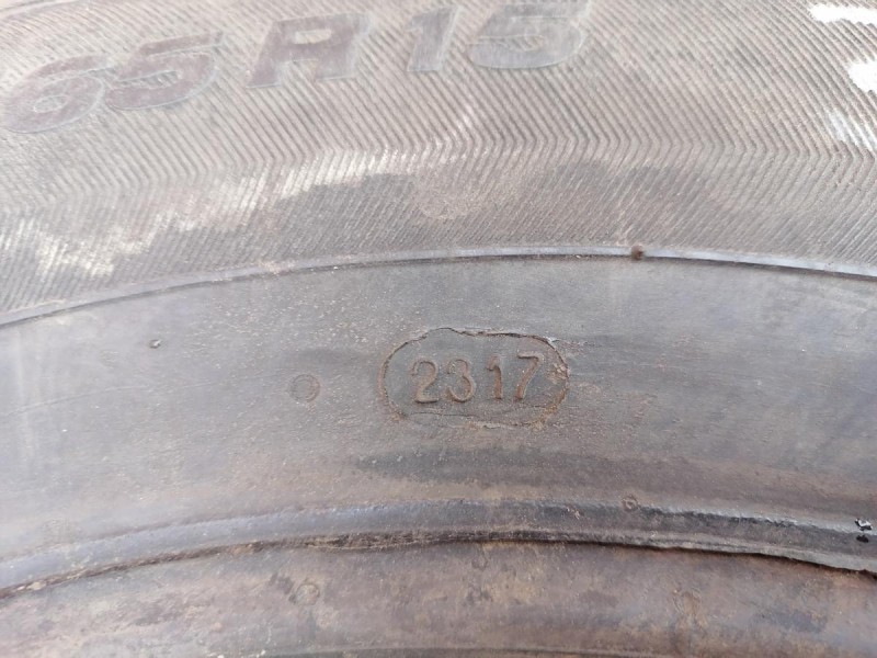 Logan №36 шина 185/65 R15 нокиан зима виатти зима по 2 шт