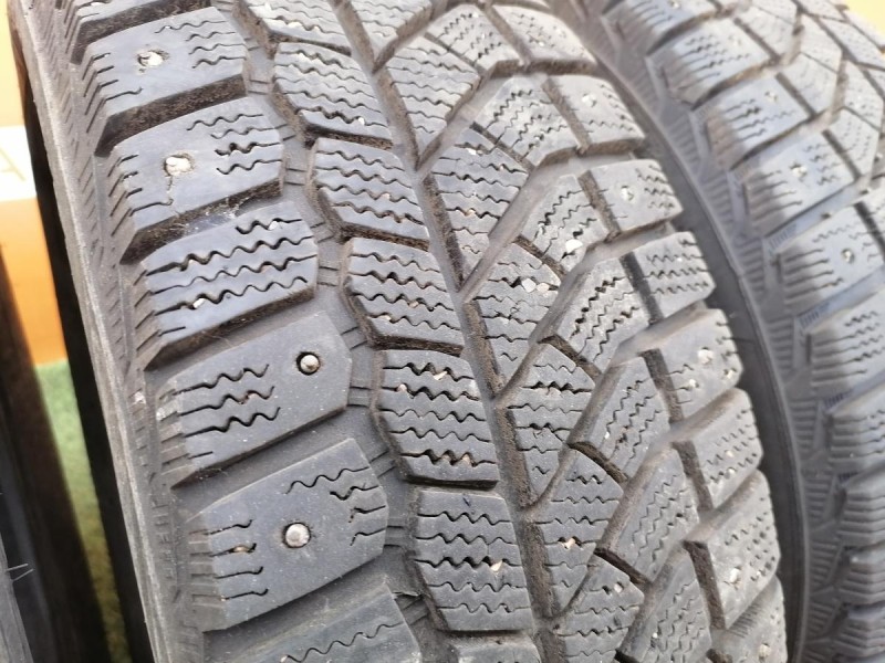 Logan №36 шина 185/65 R15 нокиан зима виатти зима по 2 шт