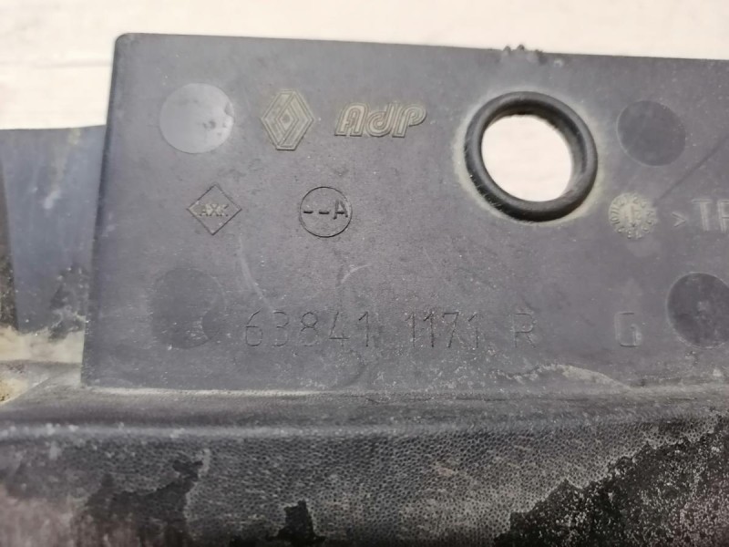 Logan №47 брызговик передний левый степвей деф