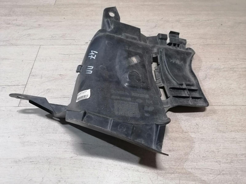 Logan №47 пыльник двигателя правый