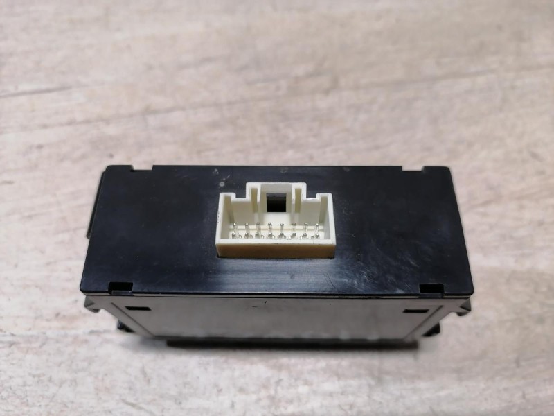 Hover H5 №1 блок управления парктрониками