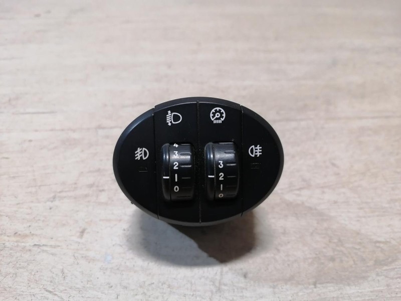 Hover H5 №1 кнопка корректор фар