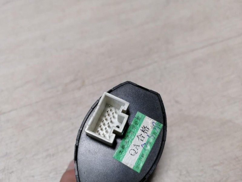 Hover H5 №1 кнопка корректор фар