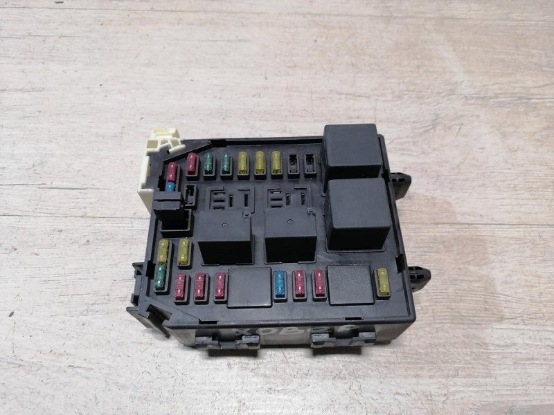 Hover H5 №1 блок предохранителей салона