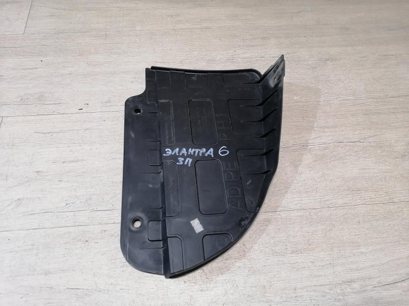 Elantra 6 пыльник заднего бампера правый