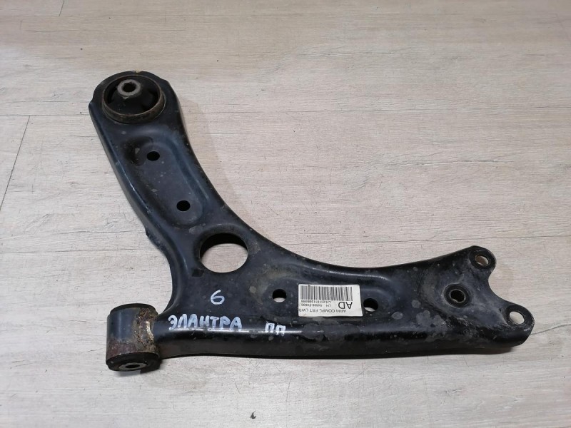 Elantra 6 рычаг правый