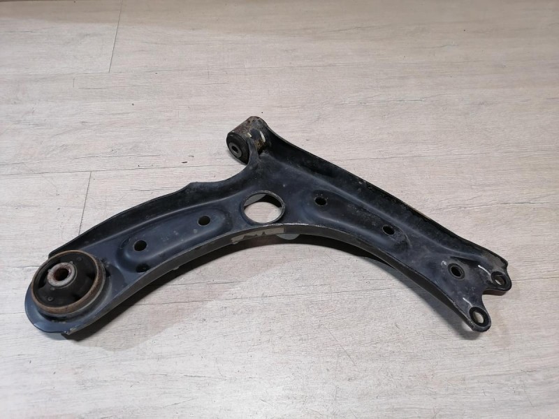 Elantra 6 рычаг правый