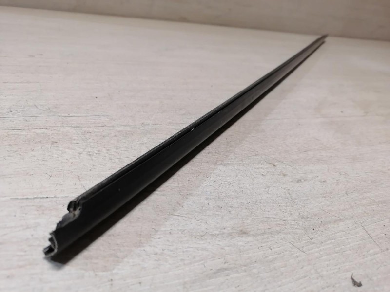 Elantra 6 бархотка наружная передняя левая