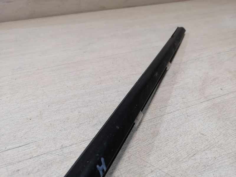 Elantra 6 бархотка наружная передняя левая