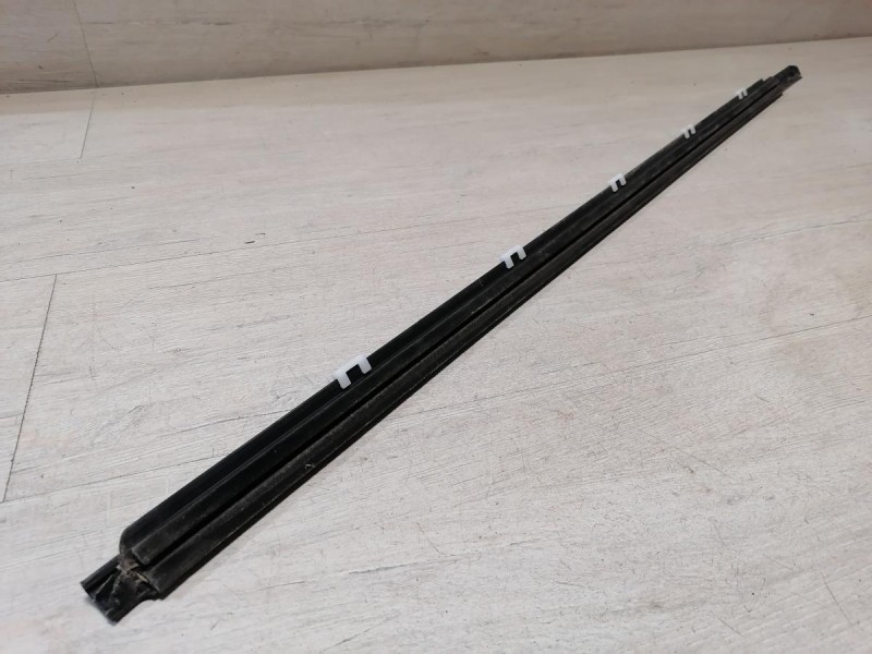 Elantra 6 бархотка наружная передняя левая