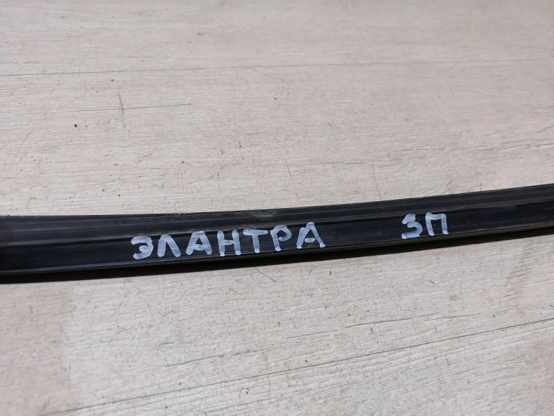 Elantra 6 бархотка верхняя задняя правая