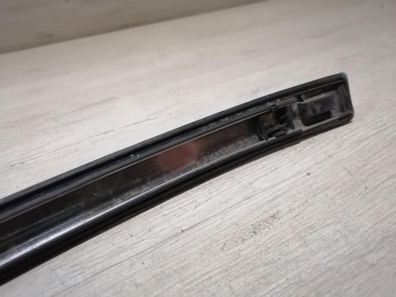 Qashgai №2 молдинг крыши левый