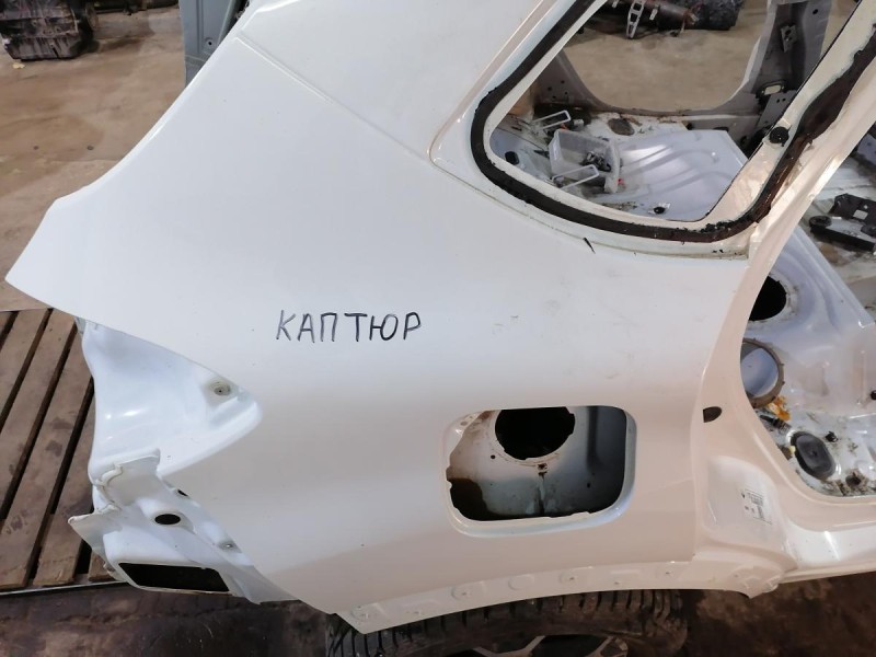 Kaptur крыло заднее правое