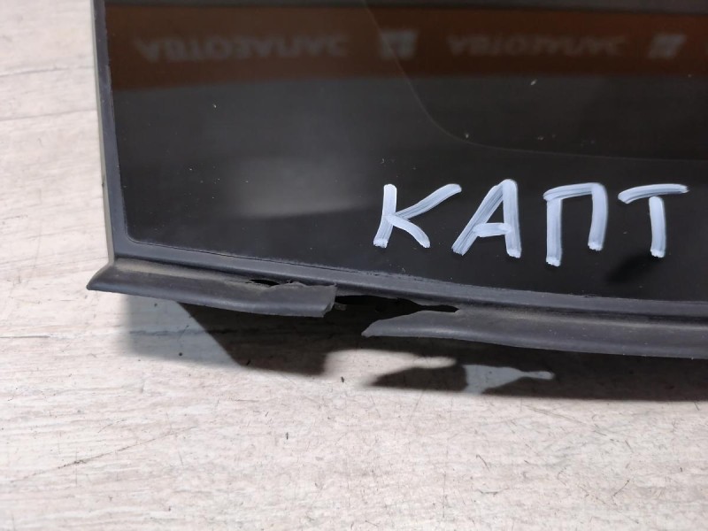 Kaptur форточка задняя левая деф 19