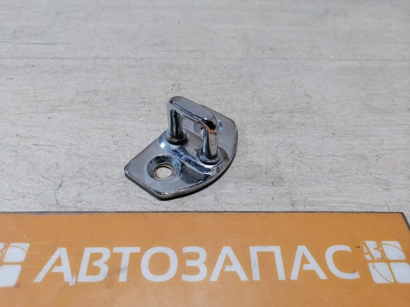 Kaptur петля замка двери
