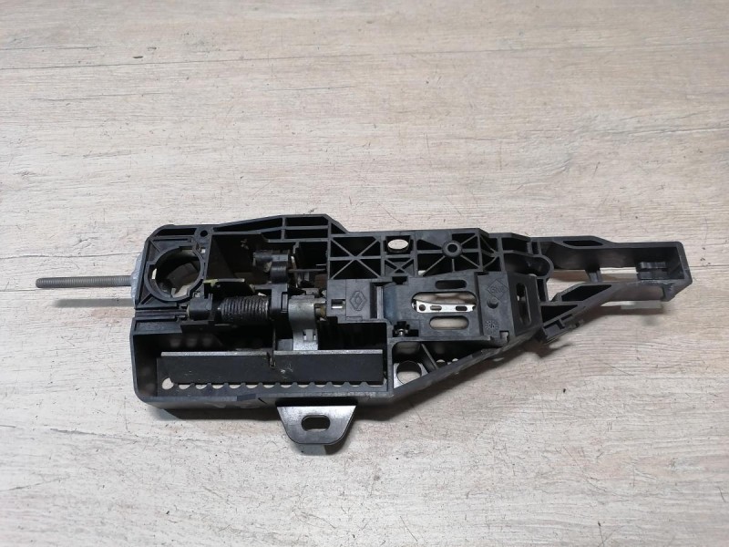 Kaptur кронштейн ручки двери задний левый