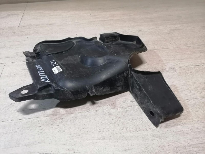 Kaptur пыльник двигателя правый