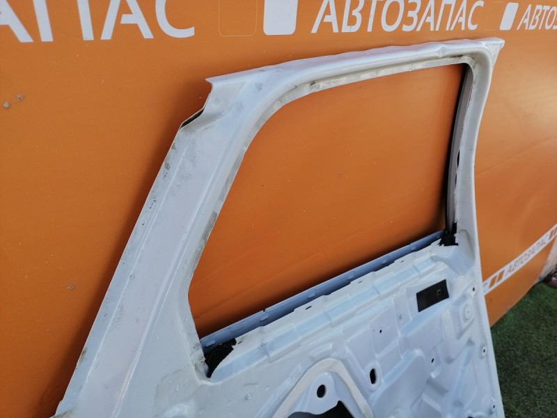 Kaptur дверь задняя левая деф