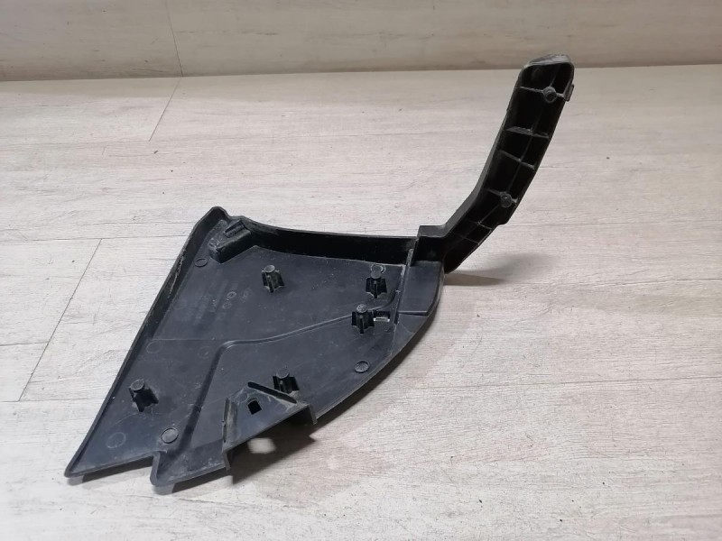 Kaptur пыльник заднего бампера правый