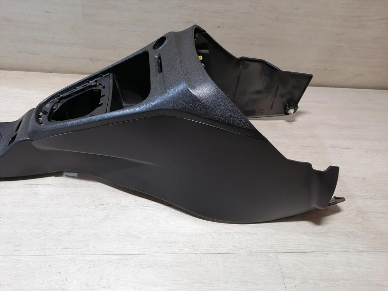 Kaptur консоль центральная