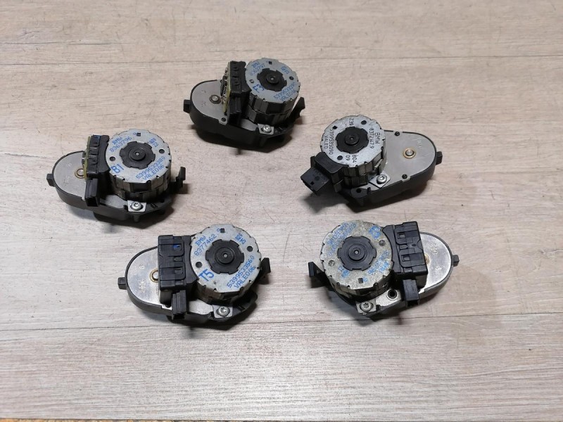 BMW E39 моторочик заслонки печки 5399533380 5399533390  5399533560 5399533370 5399535090