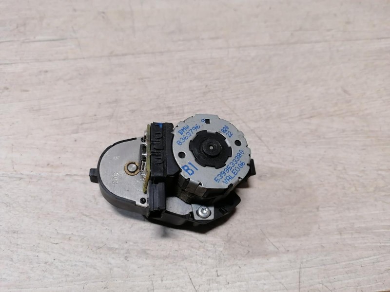 BMW E39 моторочик заслонки печки 5399533380 5399533390  5399533560 5399533370 5399535090