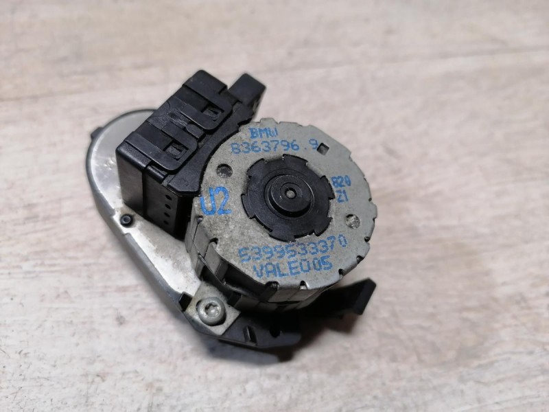 BMW E39 моторочик заслонки печки 5399533380 5399533390  5399533560 5399533370 5399535090