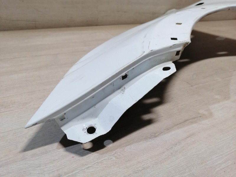 Rio 4 X-Line крыло переднее левое деф