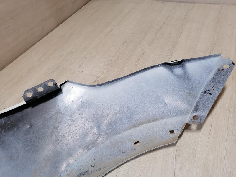 Rio 4 X-Line крыло переднее левое деф