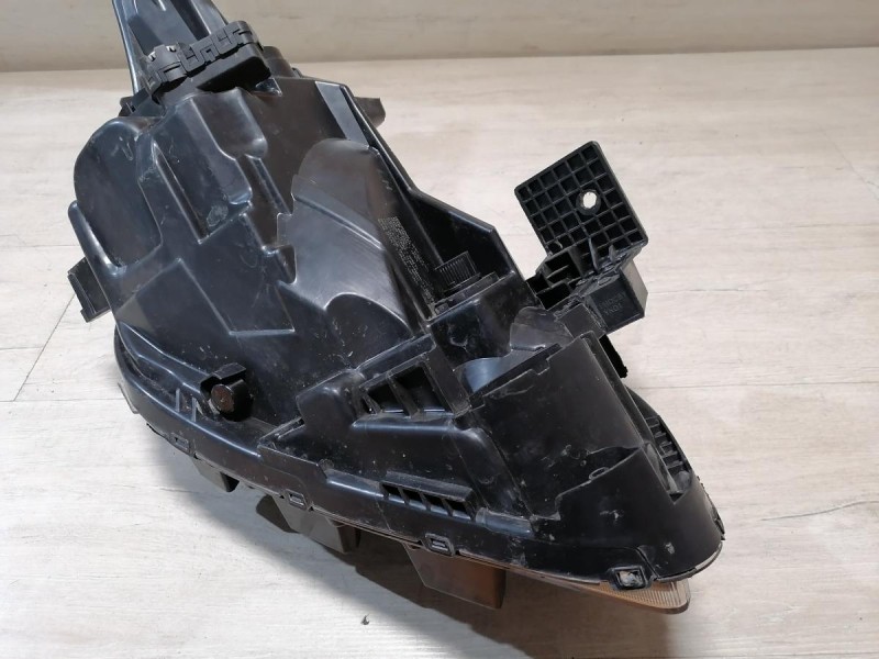 Rio 4 X-Line фара левая деф