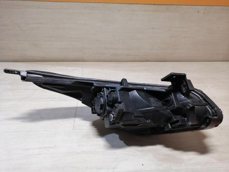 Rio 4 X-Line фара левая деф