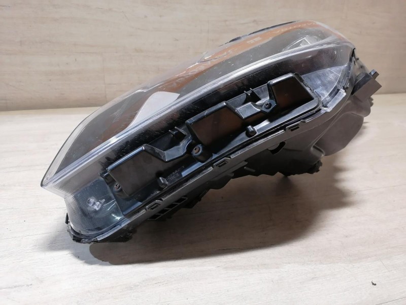 Rio 4 X-Line фара левая деф