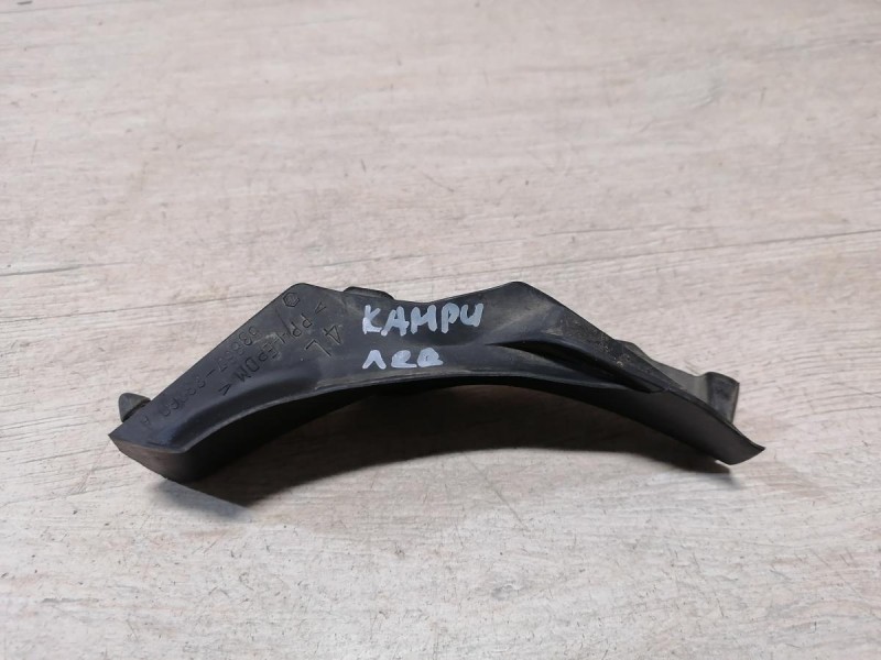 Camry v40 уголок жабо левый