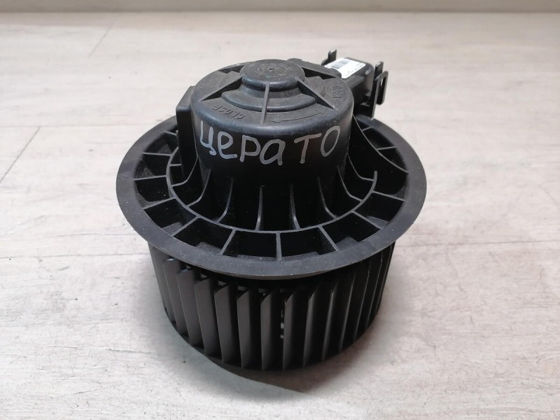 Cerato 2 №1 моторчик печки