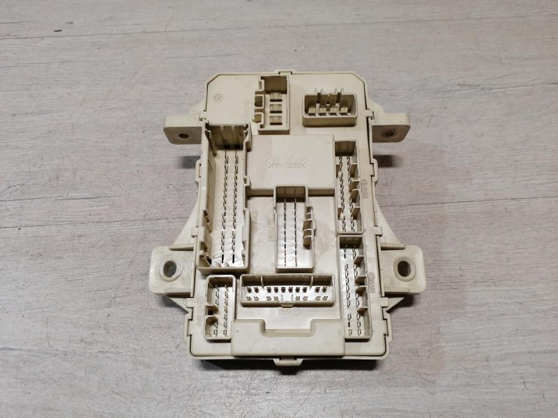 Cerato 2 №1 блок предохранителей салона
