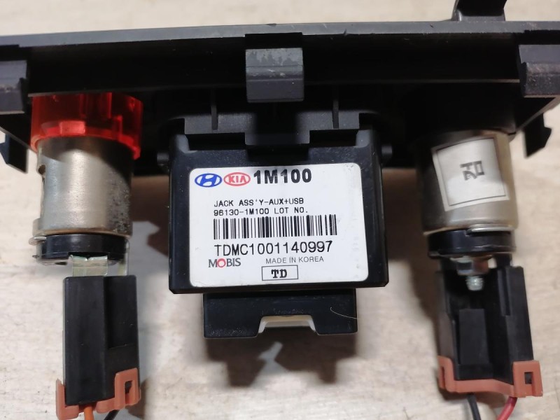 Cerato 2 №1 AUX USB аукс усб