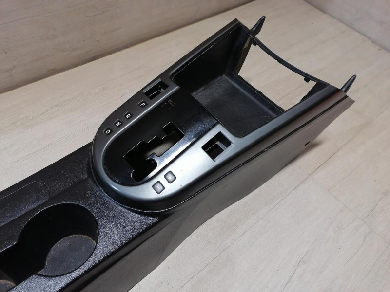 Cerato 2 №1 подлокотник