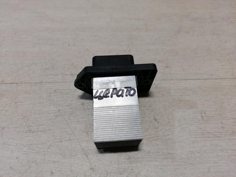 Cerato 2 №1 резистор печки