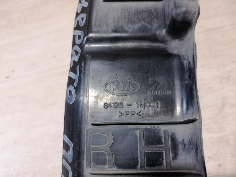 Cerato 2 №1 пыльник крыла правый