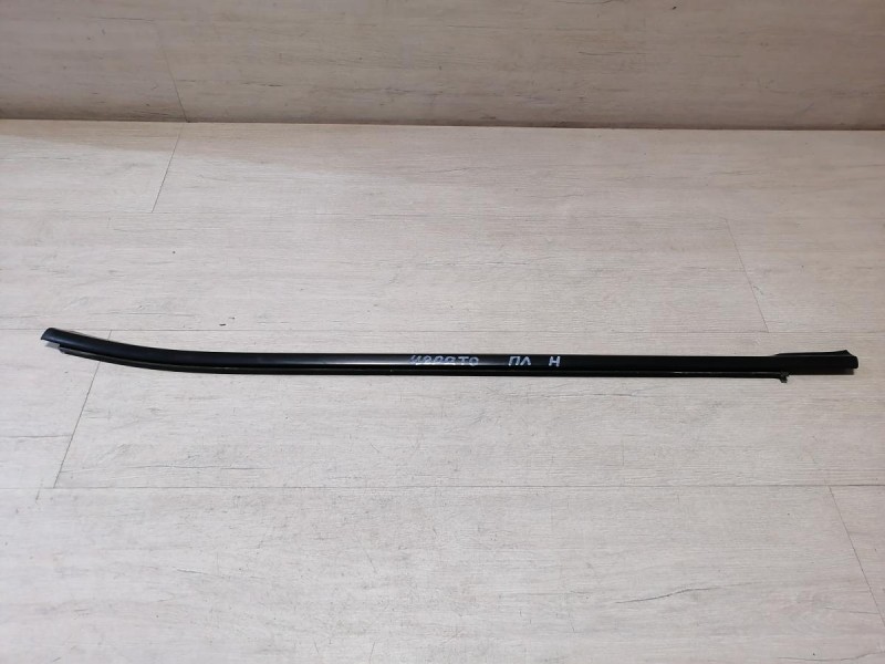 Cerato 2 №1 бархотка наружная передняя левая