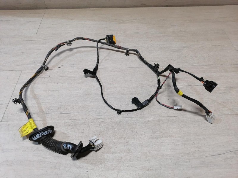 Cerato 2 №1 проводка двери задняя правая